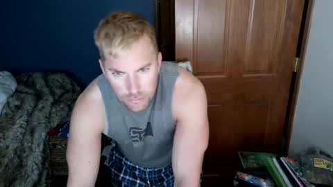 Snapshot of spun_redneck chatting on February 2026 11:33:01 AM Spun Redneck online show from February 2026 11:33:01 AM