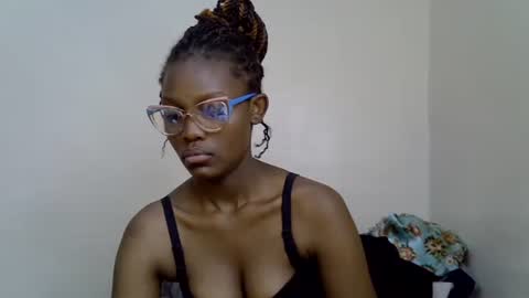 Snapshot of squirt_godes chatting on October 2025 08:48:01 PM Tashy online show from October 2025 08:48:01 PM