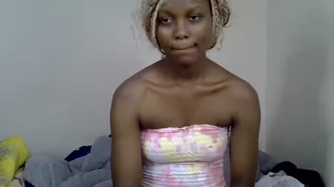 Snapshot of squirt_godes chatting on November 2025 02:24:02 AM Tashy online show from November 2025 02:24:02 AM