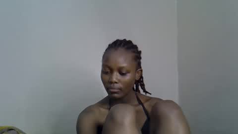 Snapshot of squirt_godes chatting on November 2025 07:37:02 PM Tashy online show from November 2025 07:37:02 PM