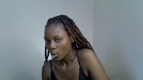Snapshot of squirt_godes chatting on December 2025 08:37:02 PM Tashy online show from December 2025 08:37:02 PM