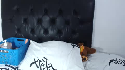 Snapshot of squirtgirl_hot chatting on December 2024 11:14:02 AM Amber Vega online show from December 2024 11:14:02 AM