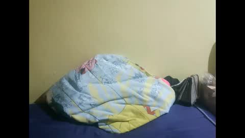 squirtypussie online show from May 2026 07:00:02 PM