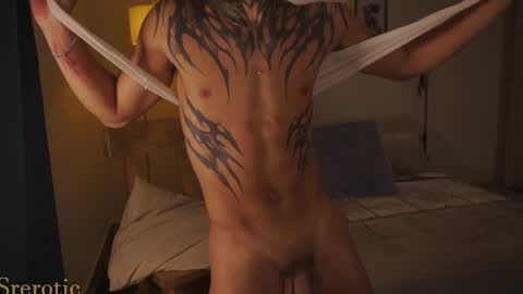 Matt     online show from November 2025 04:44:01 PM