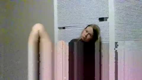 sriley386444137 online show from October 2025 03:05:01 AM