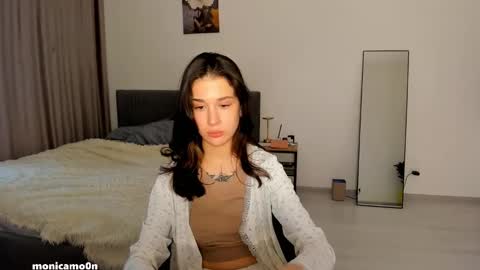 Snapshot of ssash1mii chatting on January 2025 09:13:01 AM Hey guys i miss you so much online show from January 2025 09:13:01 AM