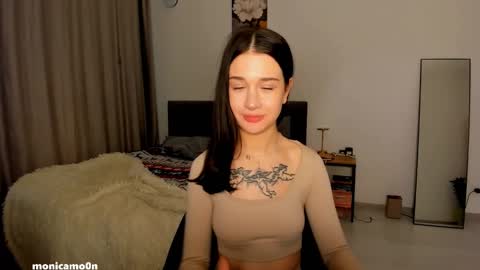 Snapshot of ssash1mii chatting on January 2025 10:48:01 AM Hey guys i miss you so much online show from January 2025 10:48:01 AM