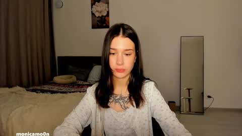 Snapshot of ssash1mii chatting on February 2025 06:37:01 AM Hey guys i miss you so much online show from February 2025 06:37:01 AM