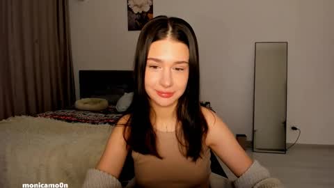 Snapshot of ssash1mii chatting on February 2025 01:30:01 PM Hey guys i miss you so much online show from February 2025 01:30:01 PM