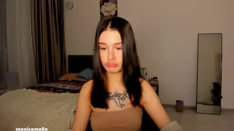 Snapshot of ssash1mii chatting on February 2025 10:32:01 PM Hey guys i miss you so much online show from February 2025 10:32:01 PM