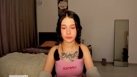 Snapshot of ssash1mii chatting on February 2025 06:35:01 AM Hey guys i miss you so much online show from February 2025 06:35:01 AM