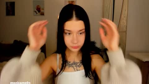 Snapshot of ssash1mii chatting on November 2025 12:54:02 AM Hey guys i miss you so much online show from November 2025 12:54:02 AM