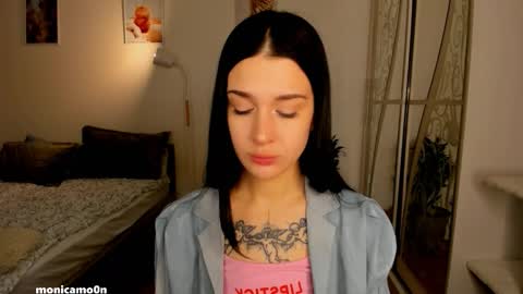 Snapshot of ssash1mii chatting on November 2025 07:40:03 PM Hey guys i miss you so much online show from November 2025 07:40:03 PM