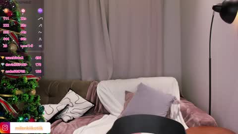 Alexandra online show from January 2025 06:12:02 PM