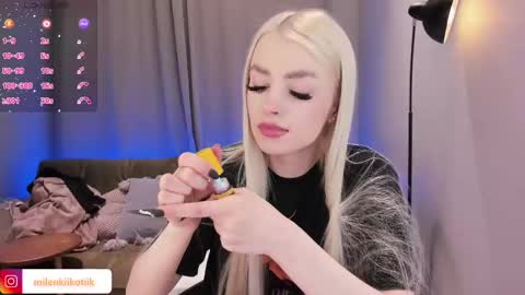 Alexandra online show from February 2025 08:34:02 PM