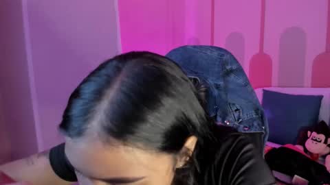 ssharolot   online show from February 2026 02:43:02 PM