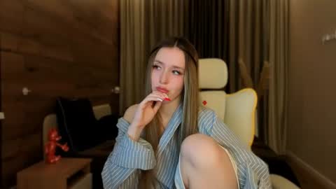 Chloe online show from July 2026 07:31:01 PM