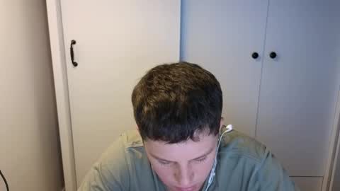 st1vemaster01 online show from December 2025 04:58:02 PM