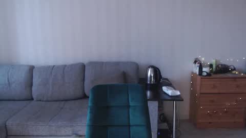 Joe Peach online show from November 2025 08:42:01 AM