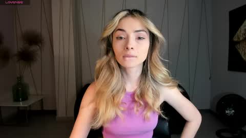 Stacy Woods online show from May 2026 11:39:02 AM