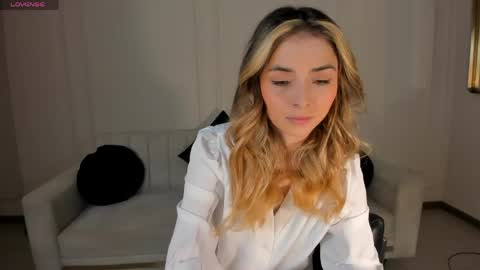 Stacy Woods online show from May 2026 10:56:01 AM