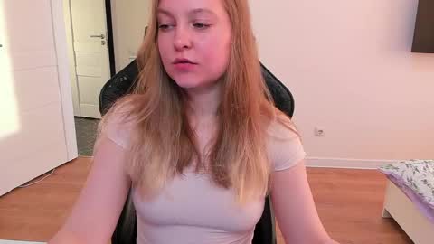 Stacy  online show from May 2026 05:39:01 PM