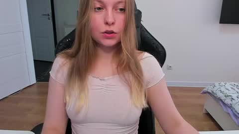 Stacy  online show from May 2026 03:09:01 PM