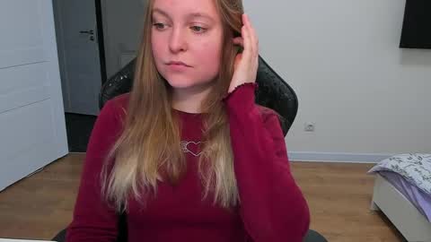 Stacy  online show from May 2026 04:27:02 PM