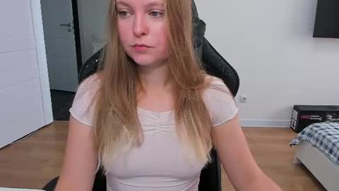 Snapshot of stacy_miraclee chatting on July 2026 09:45:02 AM Stacy online show from July 2026 09:45:02 AM