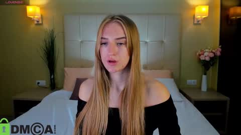 Stacy Mon Tue Wed Thu Fri Sun GMT GMT 3 1000am - 0400pm  online show from September 2025 07:21:02 AM