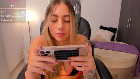 Snapshot of stacyconner chatting on January 2025 10:56:01 PM Stacy Conner online show from January 2025 10:56:01 PM