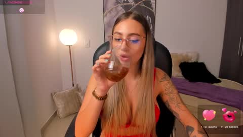 Snapshot of stacyconner chatting on February 2025 04:47:01 AM Stacy Conner online show from February 2025 04:47:01 AM