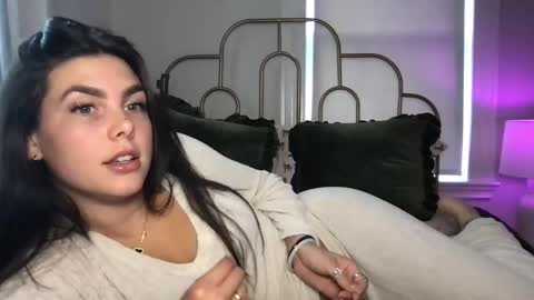 Stacy online show from September 2025 05:16:02 PM