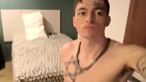 Snapshot of staightupdownbad chatting on November 2025 04:33:02 AM Straightupdownbad online show from November 2025 04:33:02 AM