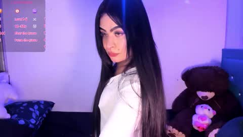 Snapshot of star_darling chatting on November 2025 01:06:02 AM S T A R online show from November 2025 01:06:02 AM