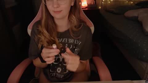 Snapshot of star_shopping chatting on January 2025 05:11:02 PM Alice online show from January 2025 05:11:02 PM