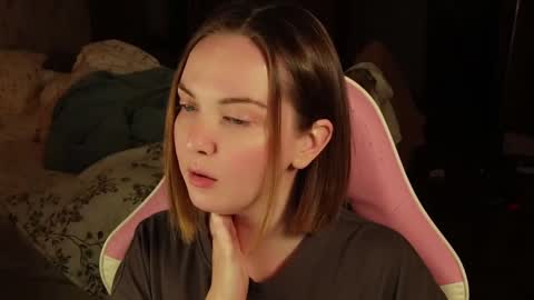 Snapshot of star_shopping chatting on January 2025 02:41:01 PM Alice online show from January 2025 02:41:01 PM