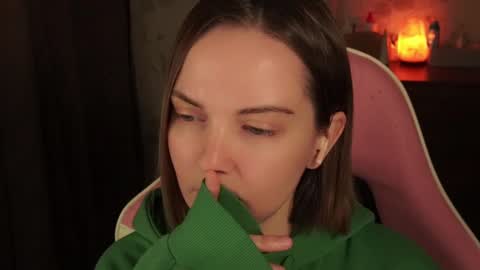 Snapshot of star_shopping chatting on January 2025 07:35:02 PM Alice online show from January 2025 07:35:02 PM