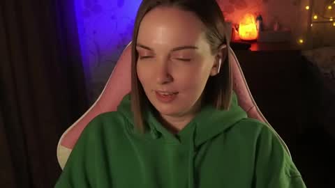 Snapshot of star_shopping chatting on January 2025 08:38:02 PM Alice online show from January 2025 08:38:02 PM