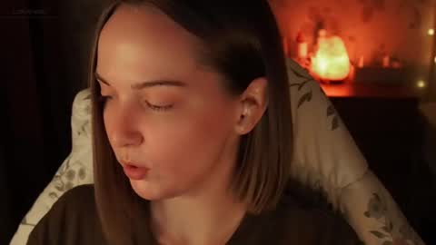 Snapshot of star_shopping chatting on March 2025 01:46:01 PM Alice online show from March 2025 01:46:01 PM