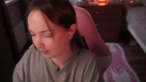 Snapshot of star_shopping chatting on December 2025 04:22:01 AM Alice online show from December 2025 04:22:01 AM