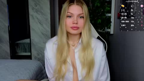 Caroline online show from May 2026 03:46:01 AM