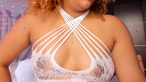 Snapshot of starlightsss_ chatting on June 2026 04:55:01 PM . online show from June 2026 04:55:01 PM