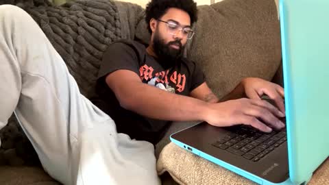 Snapshot of starr3095 chatting on December 2024 03:47:01 PM starr3095 online show from December 2024 03:47:01 PM