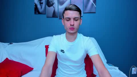 Snapshot of stashott69 chatting on February 2025 04:47:01 PM STAS online show from February 2025 04:47:01 PM