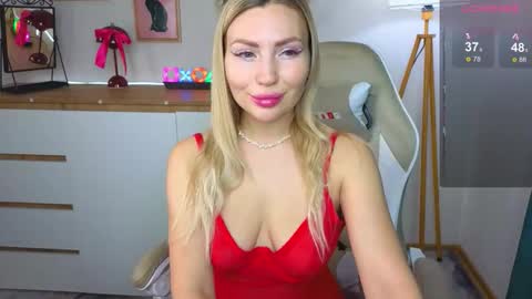 Snapshot of ste1la chatting on February 2026 06:23:02 AM Stella online show from February 2026 06:23:02 AM