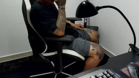 Stebankechimba online show from November 2025 01:07:02 AM