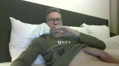 Snapshot of steel80 chatting on January 2026 02:27:02 AM steel80 online show from January 2026 02:27:02 AM