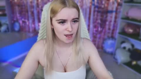 stef_nicks online show from February 2026 09:04:02 AM