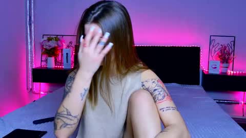 Stefa online show from December 2025 05:24:01 AM